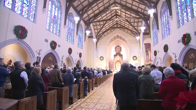 Story image: Large crowds gather for Christmas Day Mass in Rockville Centre