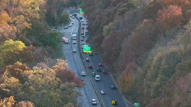 Story image: Yonkers school bus crashes on Saw Mill Parkway