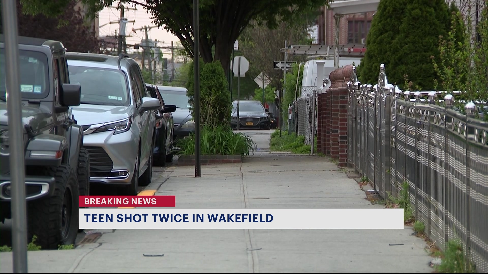 News 12 | Long Island | Police 16 Year Old Boy Shot Twice In Wakefield