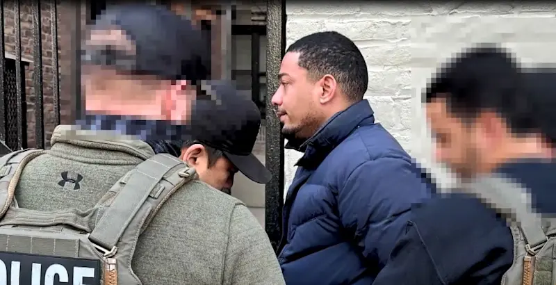 Story image: Univison 41 News Brief: ICE arresta a presunto criminal extranjero en El Bronx