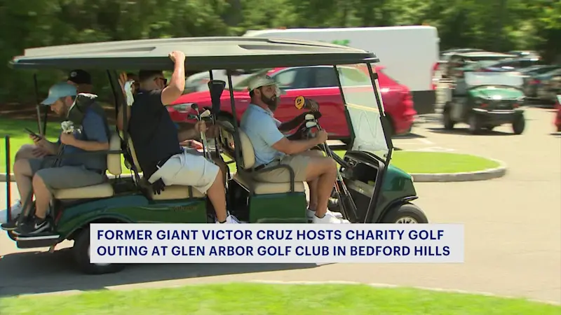 Story image: Golfers brave heat for Victor Cruz Foundation fundraiser