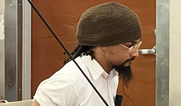 Story image: Jonaiki Martinez-Estrella, gang member resentenced in ‘Junior’ stabbing death, dies in prison