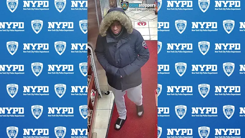 Story image: NYPD releases new images of suspect who robbed Williamsbridge meat market at gunpoint