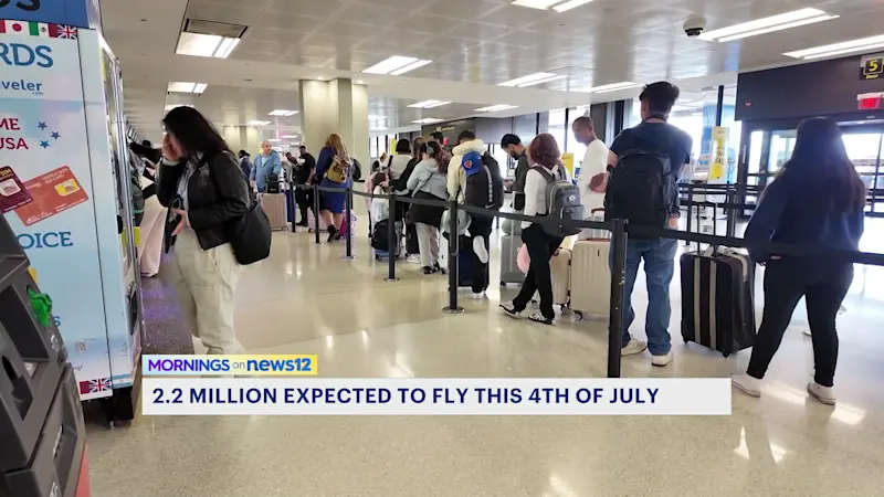 Story image: Port Authority: Record number of people to use NYC area airports this July 4 holiday 