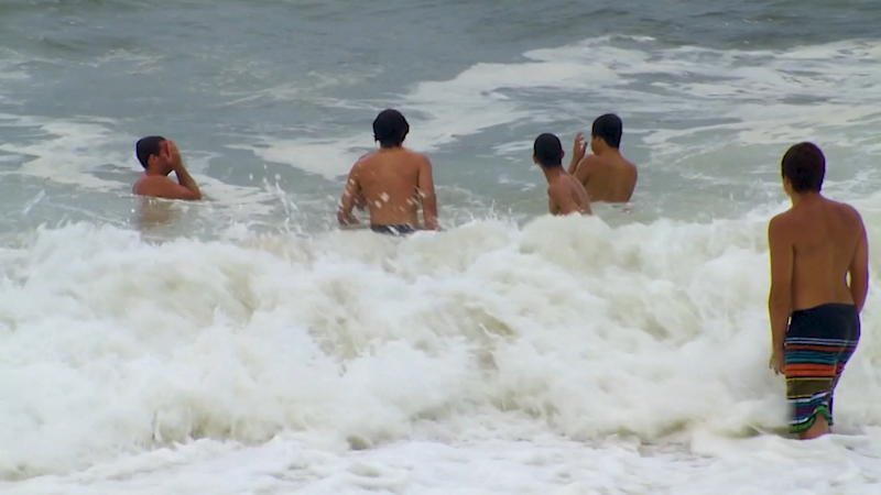 Story image: be Well: Tips from a lifeguard to keep your beach day fun and safe
