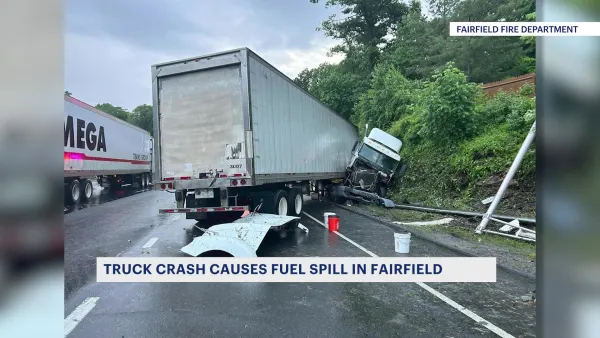 Jackknifed tractor-trailer causes delays on northbound I-95 in Fairfield