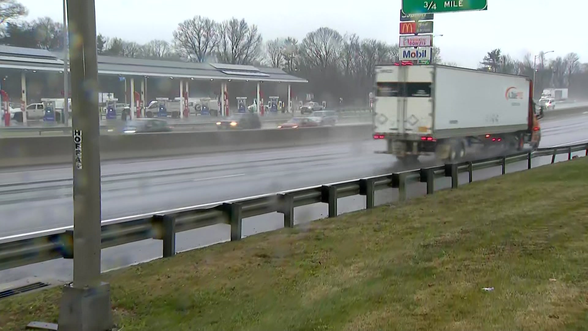 Crash Involving Tractor-trailer Spurs Early Morning Lane Closures On I-95