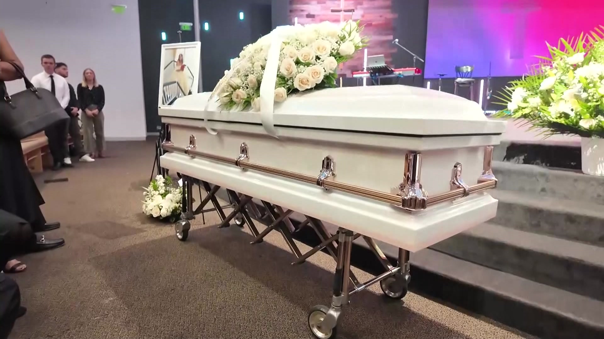 0613funeral_2026-06-13-11-09-29