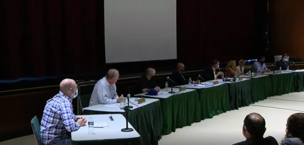 Locust Valley Board of Education votes to implement state mandate of masks in schools