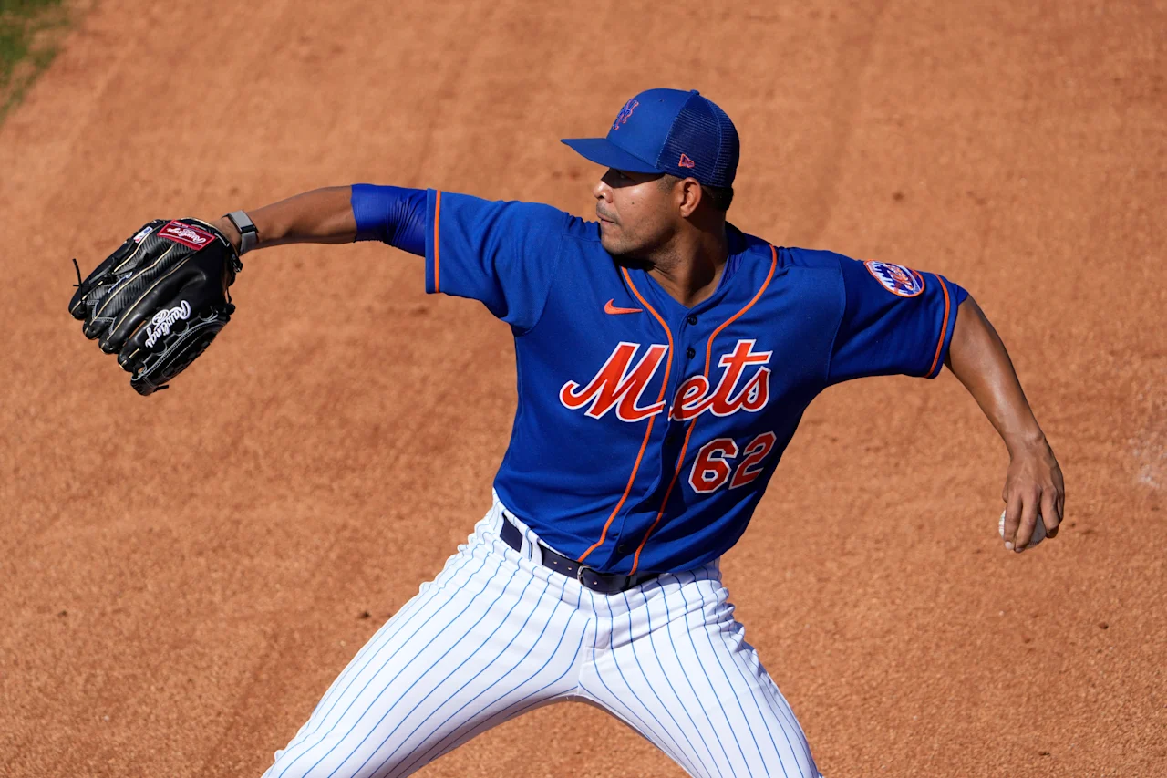 Mets' Quintana out until at least July with rib injury