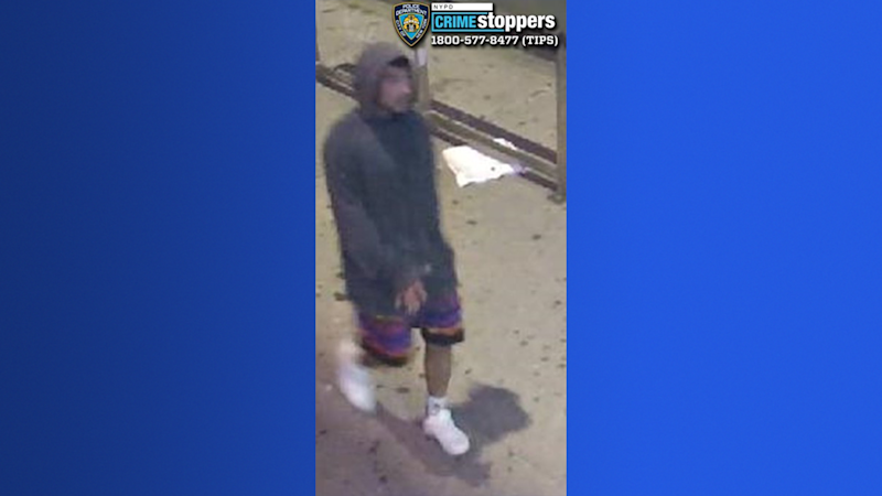 Story image: 20-year-old woman placed in choke hold, robbed in Sunset Park