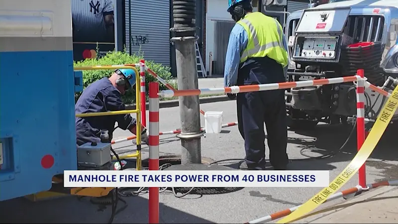 Story image: Nearly 40 Brooklyn businesses without power due to manhole fire in Red Hook
