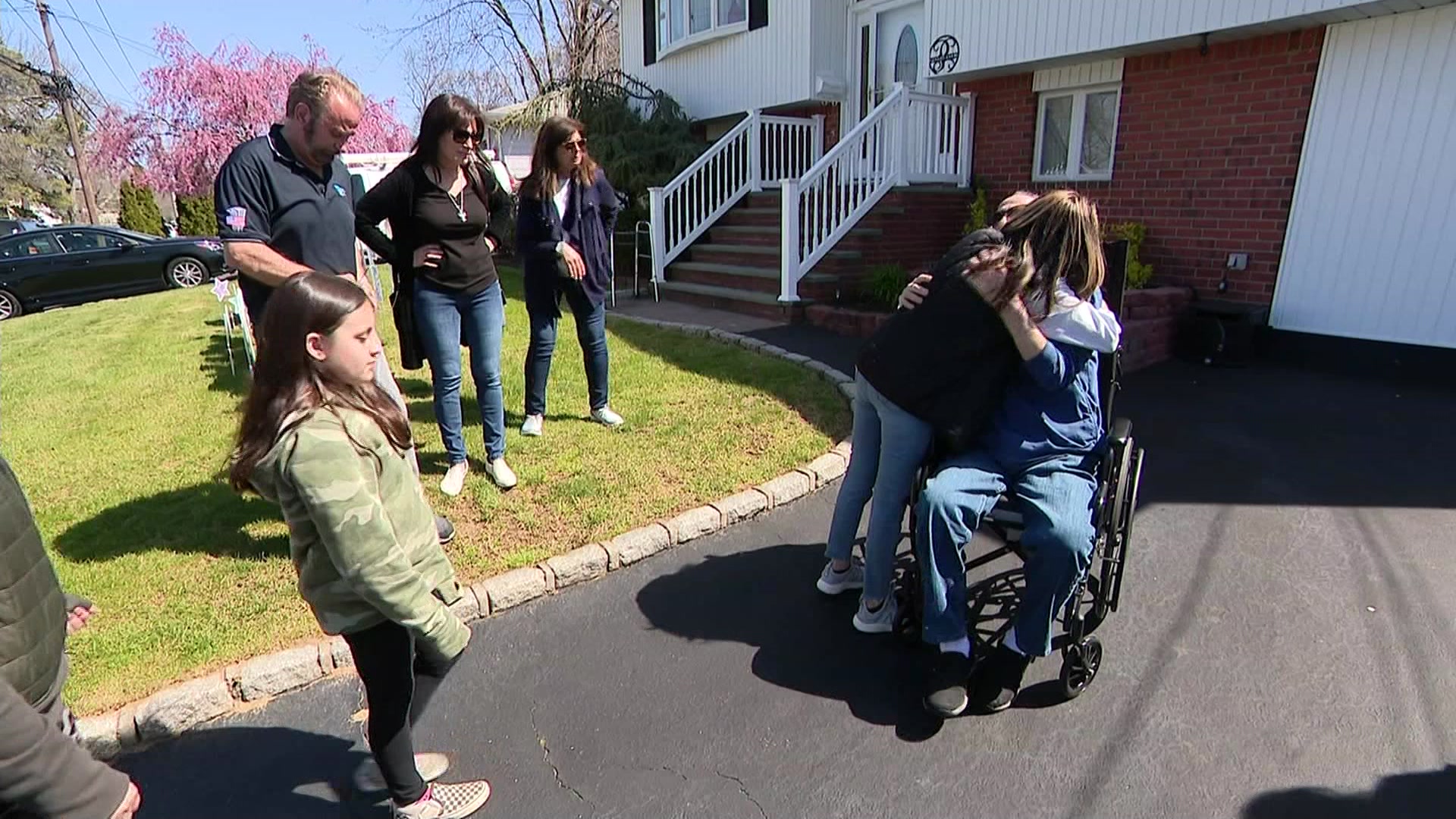 'We didn't think he was going to make it.' West Islip man returns home after 13month COVID battle
