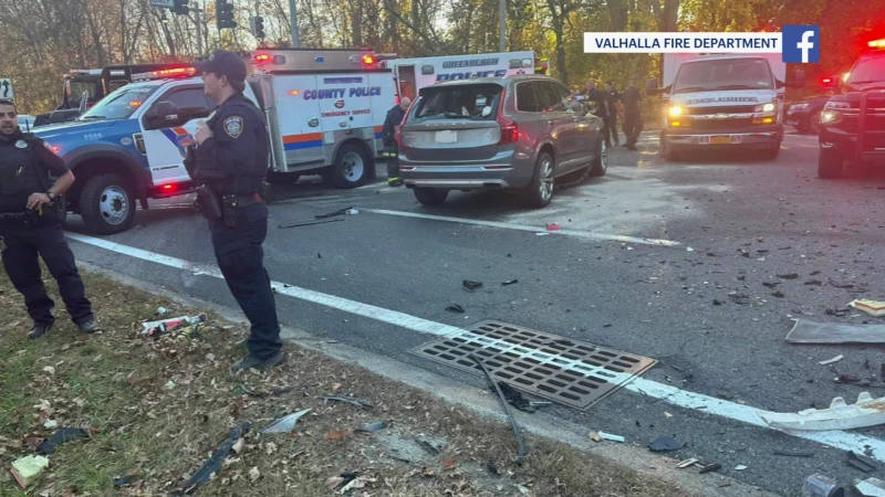 Story image: Police: 1 person trapped in vehicle following crash on the Bronx River Parkway in Mount Pleasant