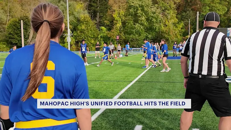 Story image: Mahopac hosts first unified football game against Hendrick Hudson