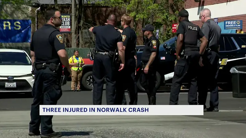 Story image: Police: 3 injured, vehicles damaged in crash at Norwalk car wash