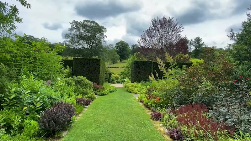 Story image: Made In Connecticut: Hollister House Garden