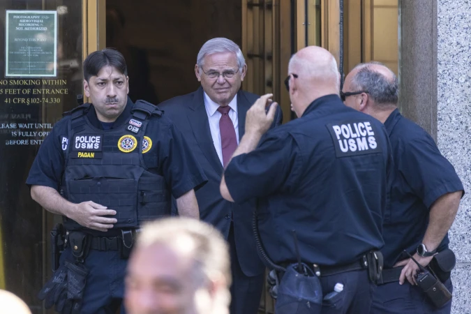 Story image: Jury finishes 2nd day of deliberations without a verdict at Sen. Bob Menendez's bribery trial