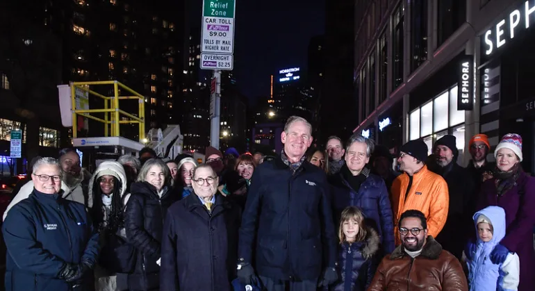 CongestionZoneSignUnveiling002.PNG