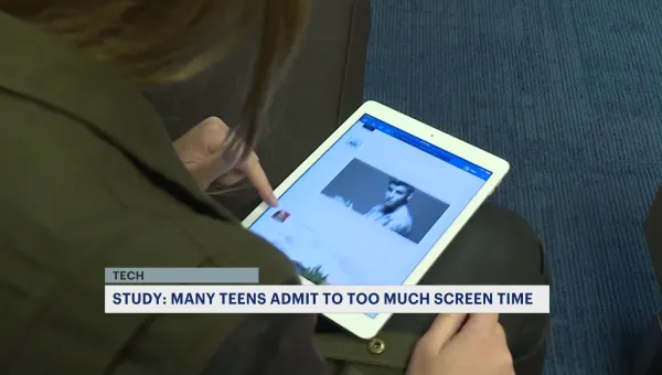 Many teens admit to too much screen time on their phones, study says