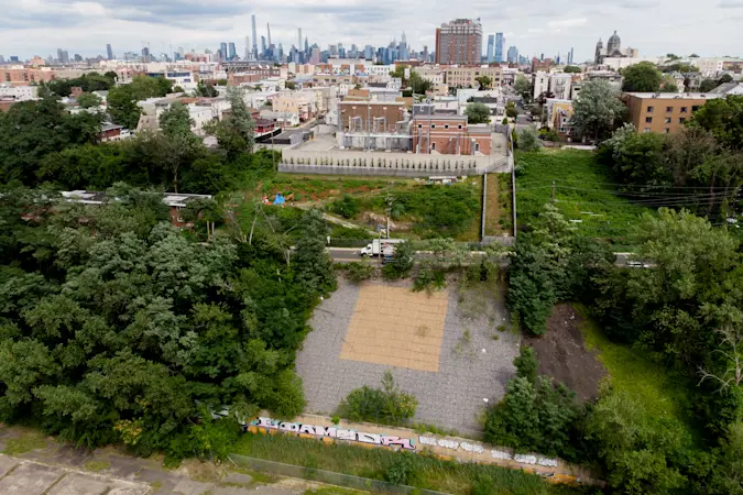 Story image: Trump team puts on hold $18B in funding for NYC rail tunnel and subway projects