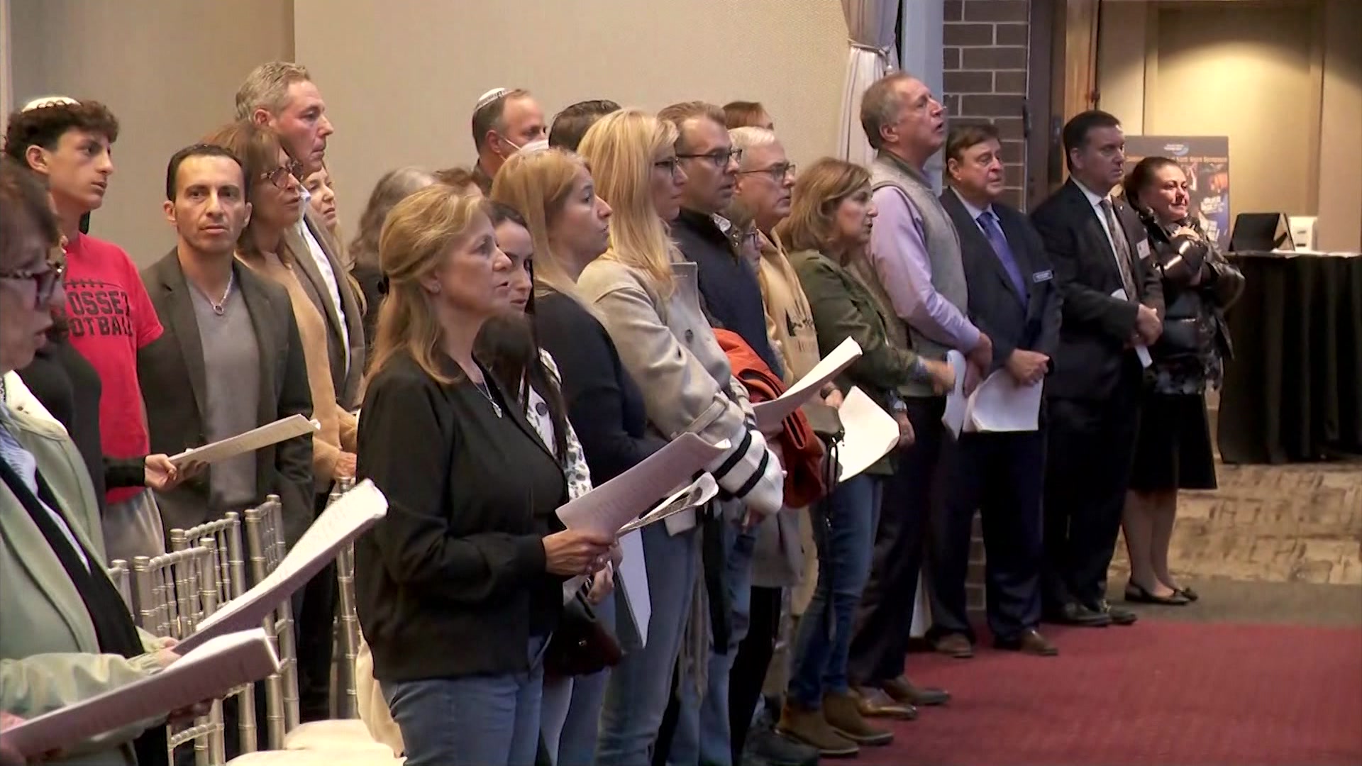 North Shore Synagogue in Syosset holds prayer vigil for Israel