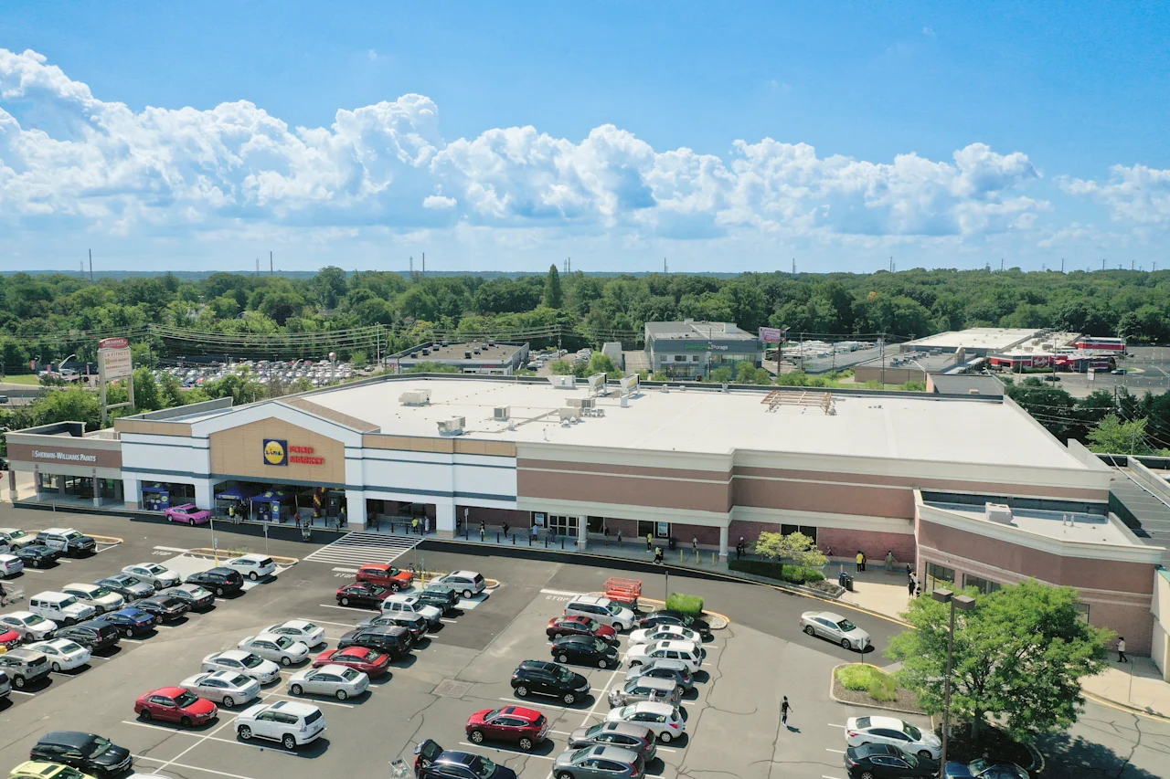 Brunswick Shopping Center N.Brunswick 1