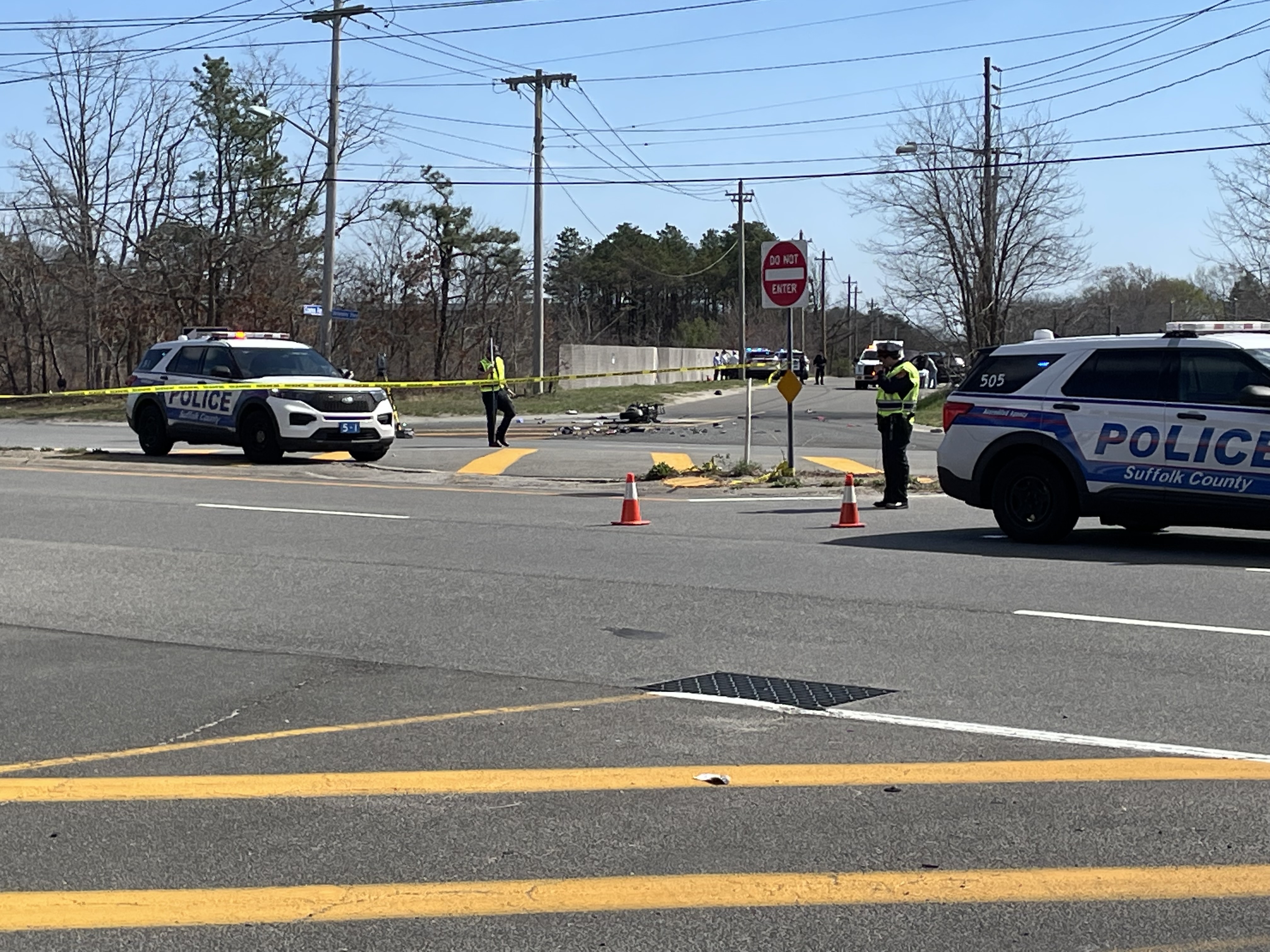 News 12 | Long Island | Police 3 Killed In Holbrook Crash 1 Seriously ...