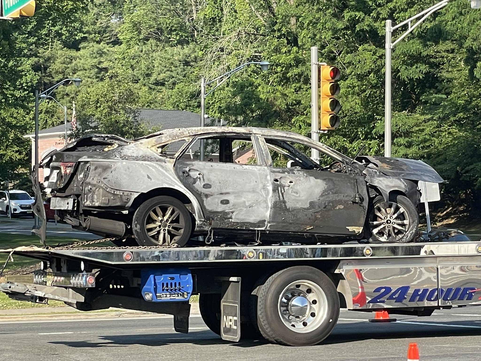 Police chase from Roxbury to Parsippany ends in fiery car crash; 3