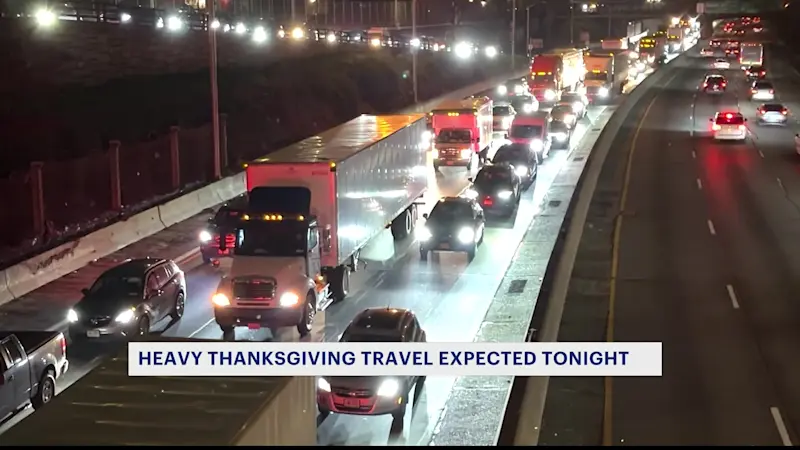 Story image: Bronx drivers brave Thanksgiving Day traffic