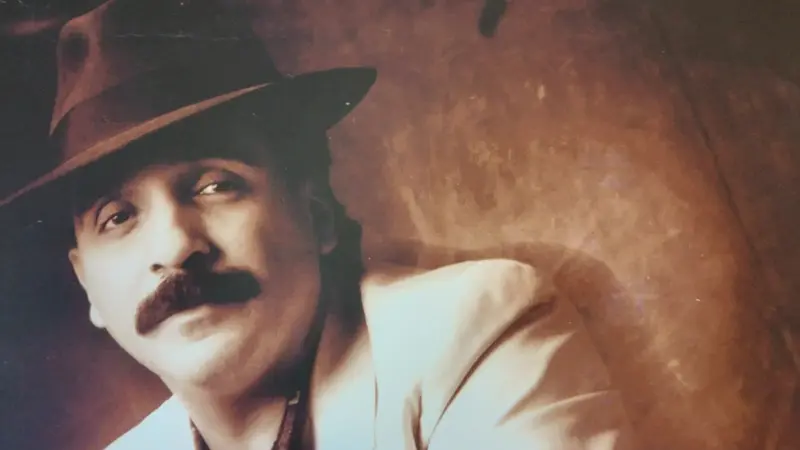 Story image: Crowds gather in White Plains to pay their last respects to salsa superstar Willie Colon