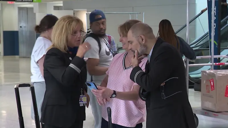 Story image: More flight delays, cancellations at Newark airport as United begins dropping flights