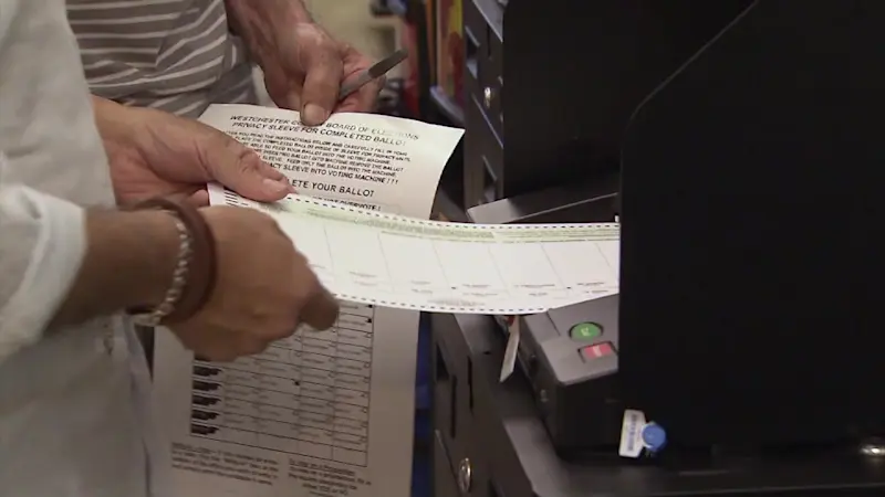 Story image: Early voting begins Saturday across Long Island ahead of Election Day 2025