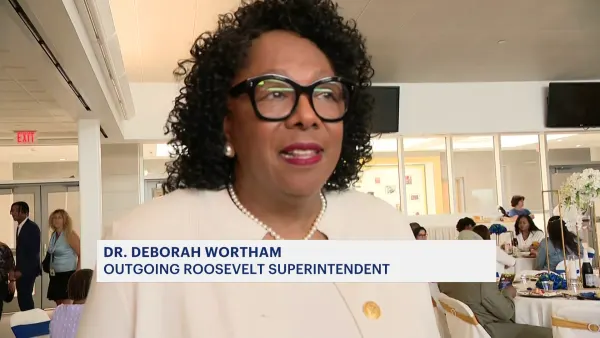 Roosevelt school district throws retirement party for Superintendent Dr. Wortham