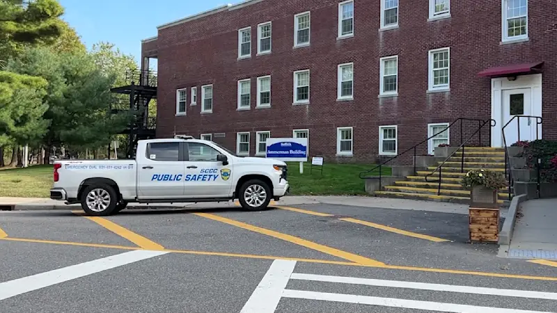 Story image: Man with pocketknife sparks scare at Suffolk Community College’s Ammerman Campus