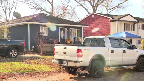 Patchogue family faces homelessness as squatters skip court date for Patchogue family faces homelessness as squatters skip court date for