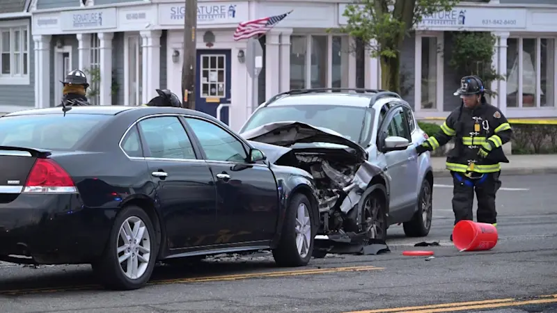 Story image: Police: 1 person killed in Copiague head-on collision