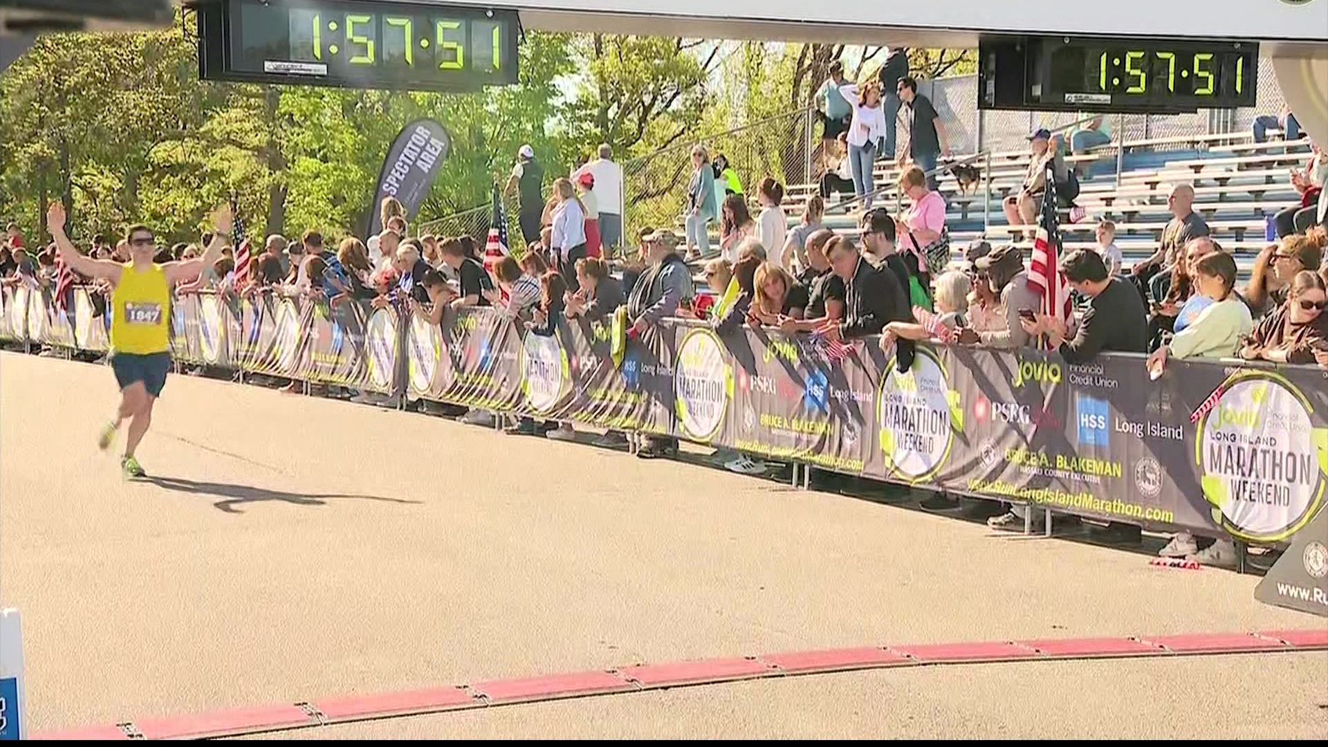 News 12 | Long Island | Hundreds Of Runners Take Part In Long Island ...