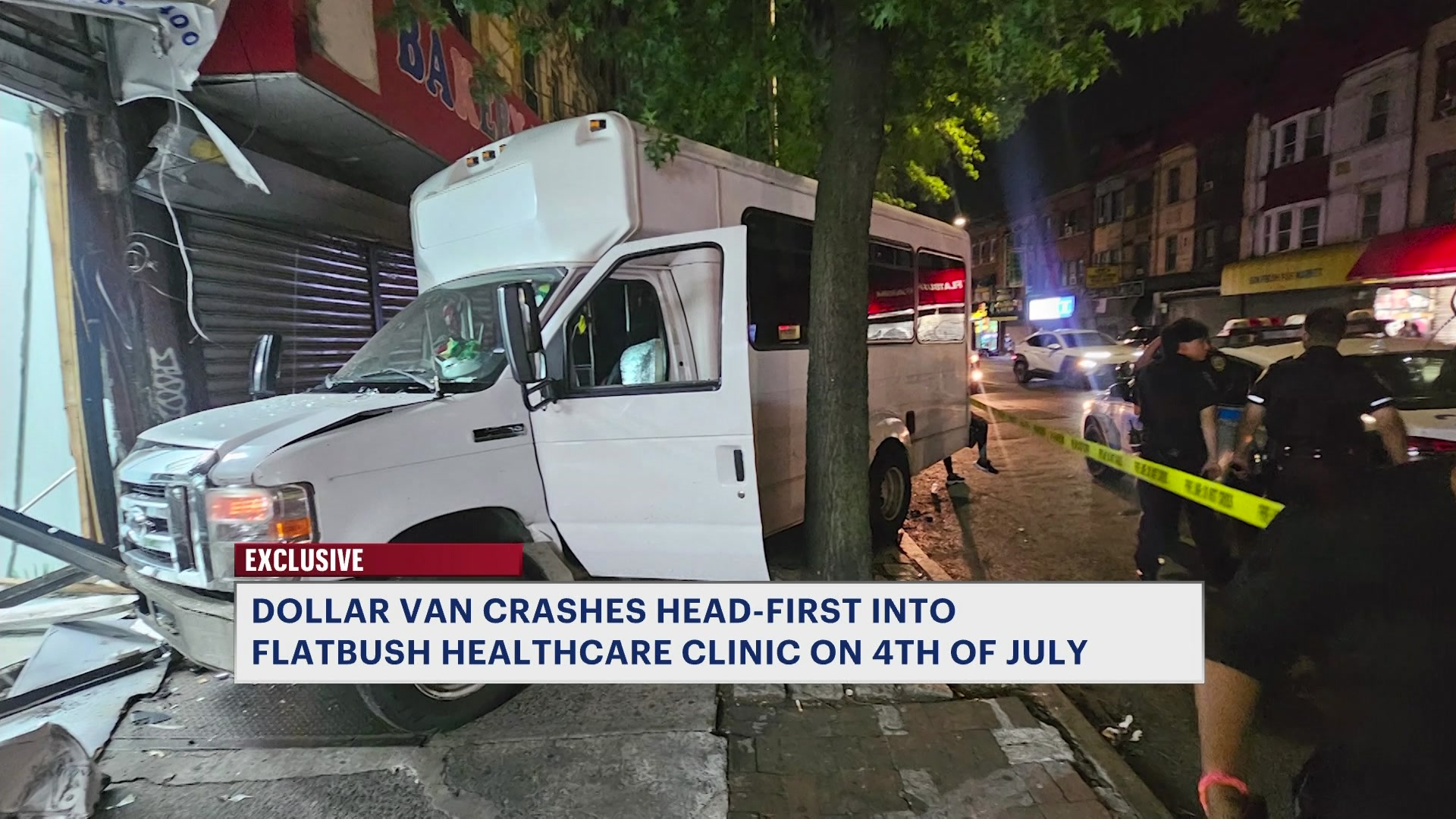 RTBKCarCrashesIntoClinicRFlaks1030pm_2026-07-06-22-59-47