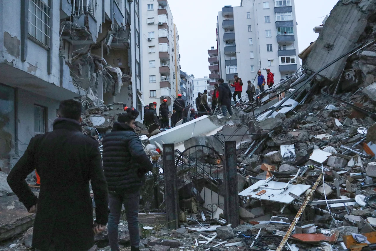 Powerful quake rocks Turkey and Syria, kills more than 1,300