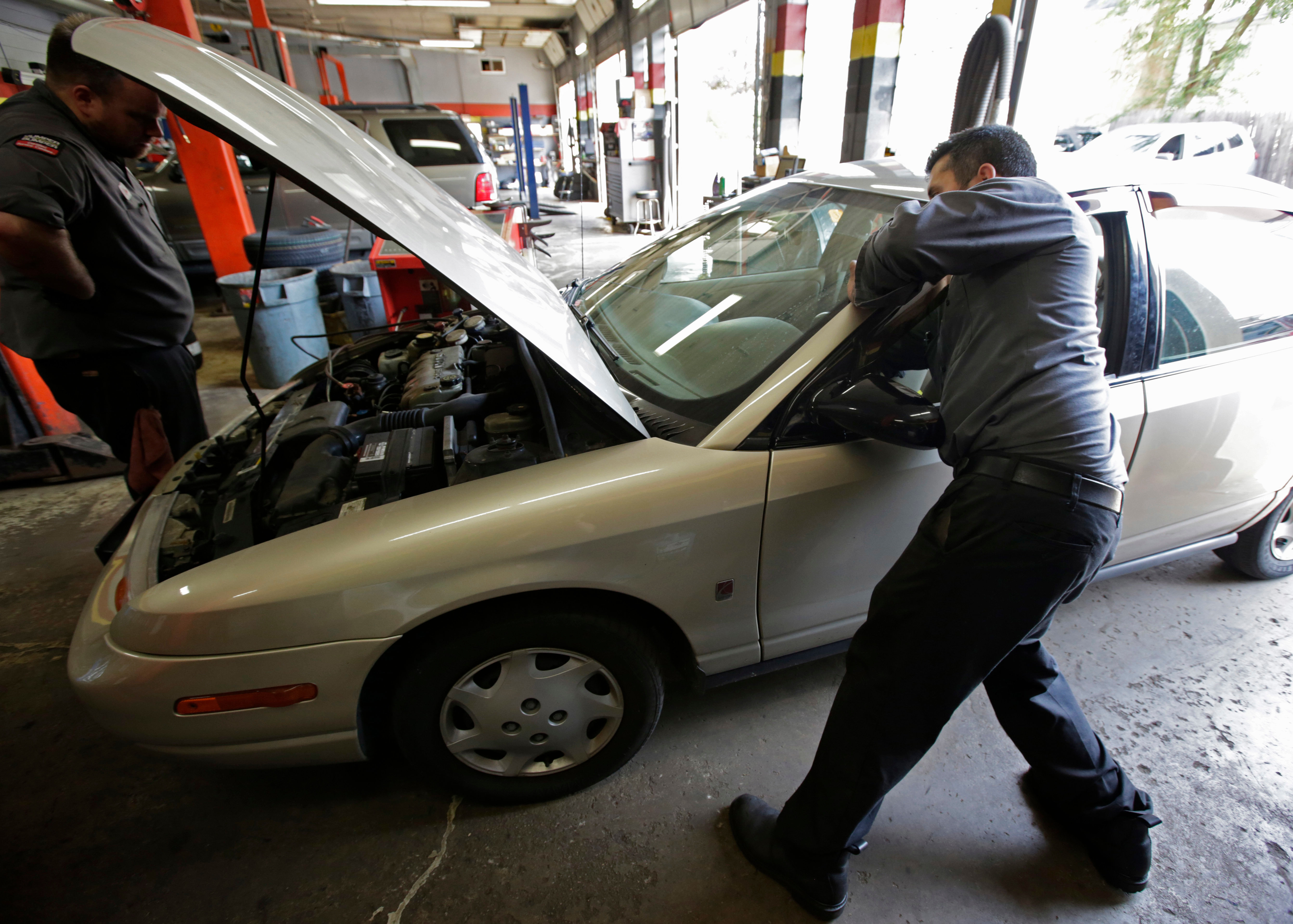 Does your car battery have enough juice to make it through winter