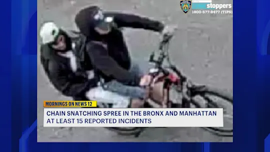 5AMoped Riding Jewelry Snatchers ST_2026-07-22-06-32-39