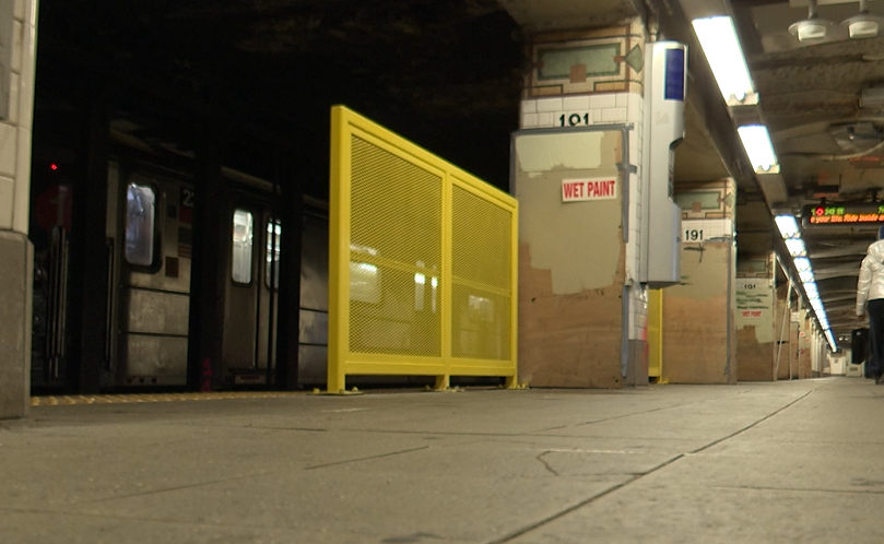Mta Introduces Platform Barriers In Subway Safety Pilot 9247