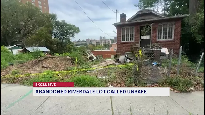 Story image: Abandoned Riverdale lot causing safety concerns for residents 