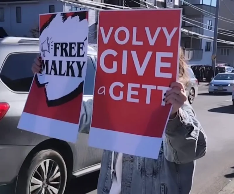 RTWCHVHasidicWomenProtestBGomez001.jpeg