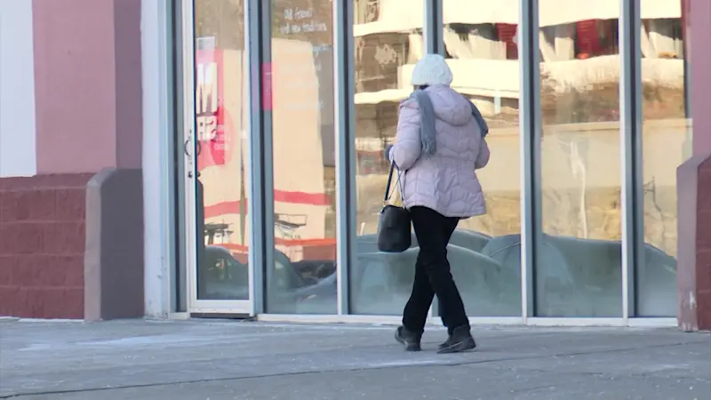 Story image: The day after Christmas: Hudson Valley shoppers flock to malls for returns