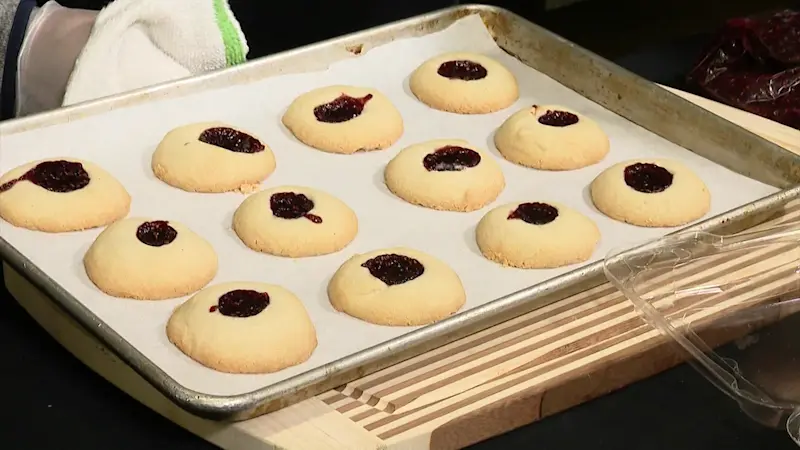 Story image: What's Cooking: Uncle Giuseppe's Marketplace's Raspberry Sugar Cookie