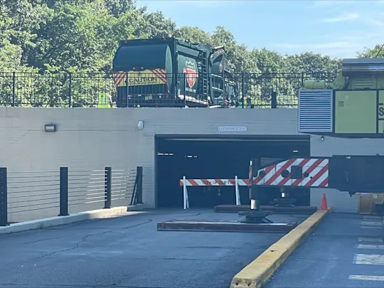 Truck stuck on parking deck