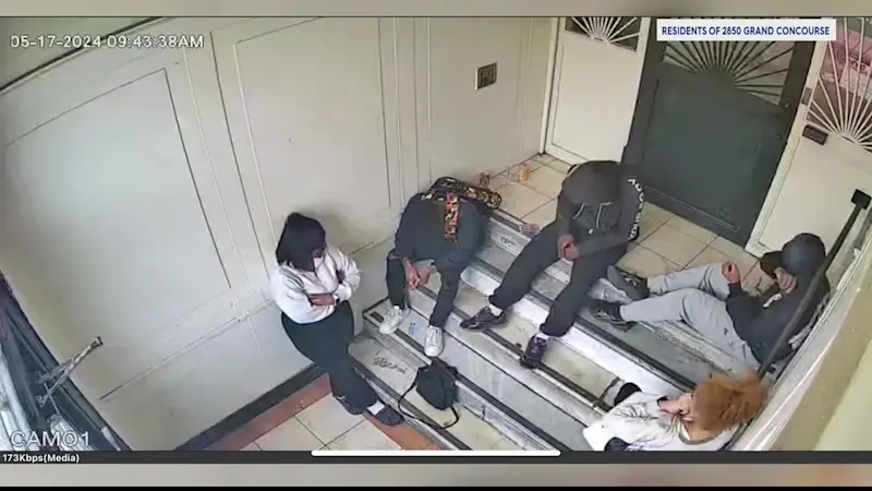 Story image: NYPD works to stop drug users in Bedford Park apartment building 