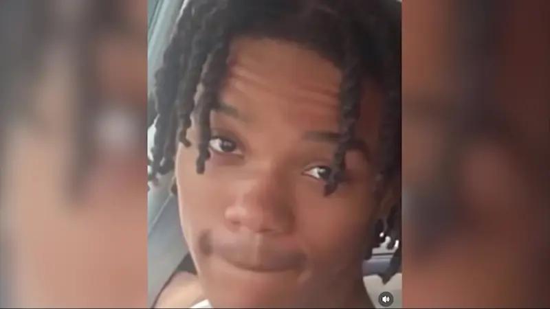 Story image: Family says final goodbyes to 16-year-old football player killed in Brooklyn shooting